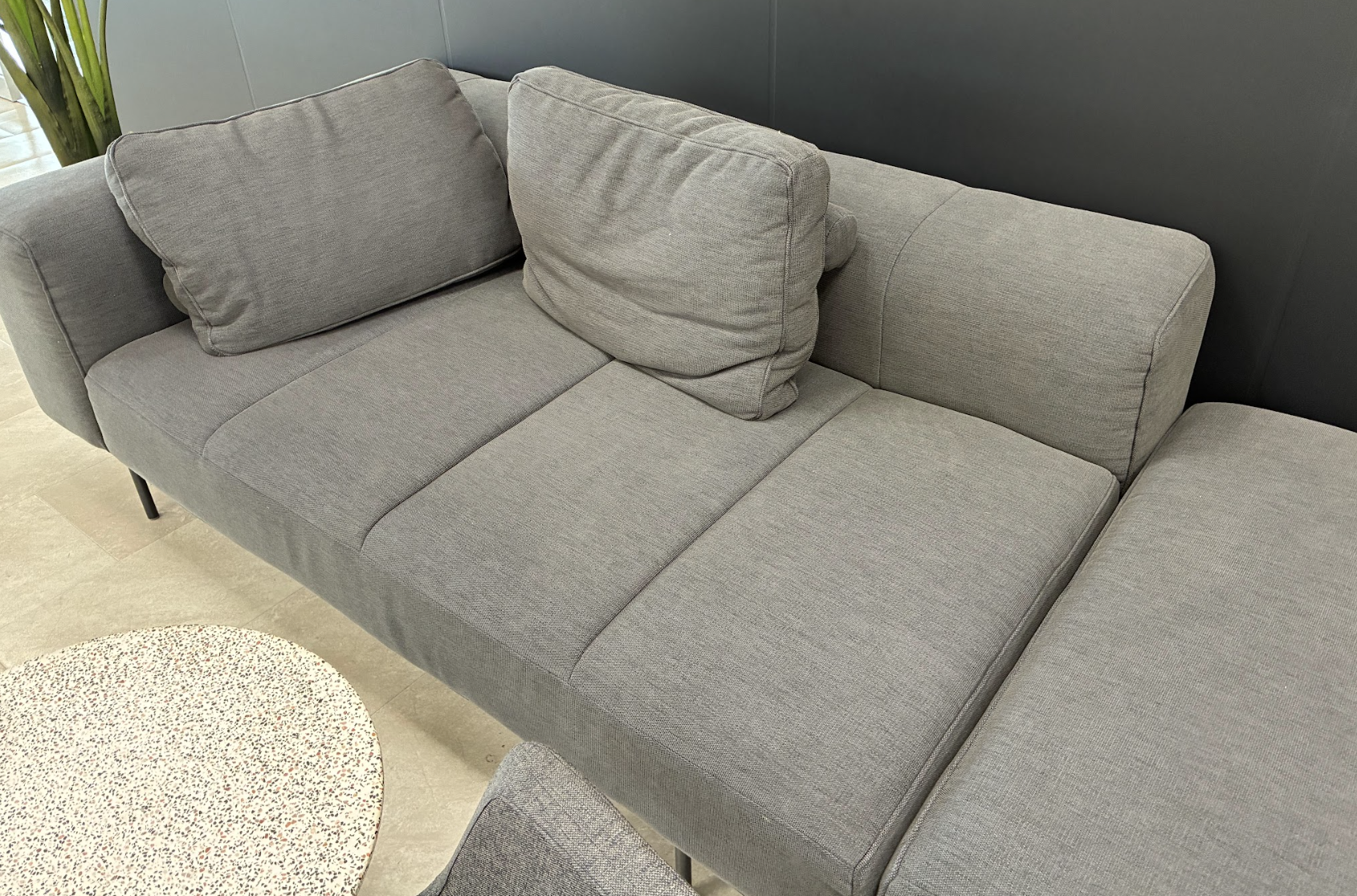 BoConcept Amsterdam �\�t�@�𔃂����܂����I